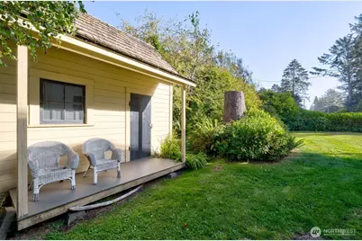 1103 37th Place, Seaview, WA 98644 - Photo 27
