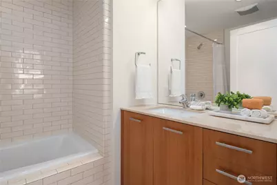 10700 NE 4th Street #2802, Bellevue, WA 98004 - Photo 15