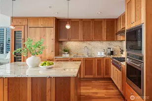 10700 NE 4th St, Bellevue, WA 98004 - Photo 7