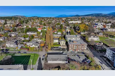 1310 G Street, Bellingham, WA 98225 - Photo 11