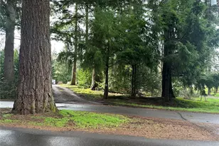 15827 Lawrence Pl SE, Yelm, WA 98597 - Photo 1