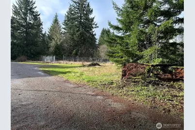 15827 Lawrence Place SE, Yelm, WA 98597 - Photo 7