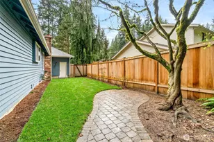 21007 Pioneer Way, Edmonds, WA 98026 - Photo 23