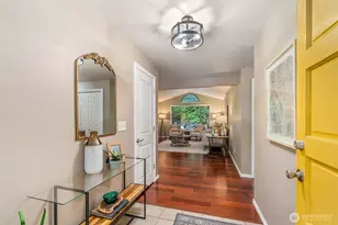 21007 Pioneer Way, Edmonds, WA 98026 - Photo 3