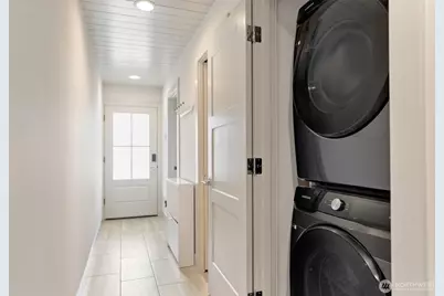 5030 Sand Point Place NE #B, Seattle, WA 98105 - Photo 23