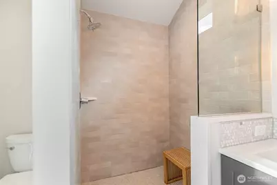 5030 Sand Point Place NE #B, Seattle, WA 98105 - Photo 15