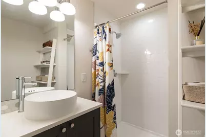 5030 Sand Point Place NE #B, Seattle, WA 98105 - Photo 19