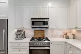 5030 Sand Point Pl NE, Seattle, WA 98105 - Photo 7