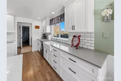 18703 SE 384th Street, Auburn, WA 98092 - Photo 7