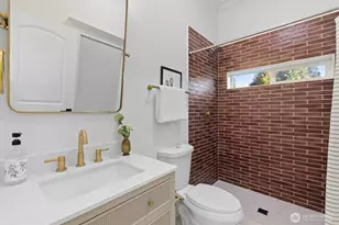 7908 S Lakeridge Dr, Seattle, WA 98178 - Photo 23