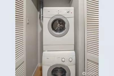 2720 3rd Avenue #505, Seattle, WA 98121 - Photo 23