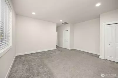 404 6th Lane NE, Issaquah, WA 98029 - Photo 15