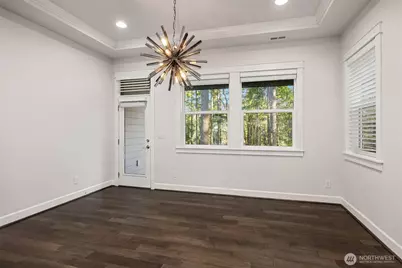 404 6th Lane NE, Issaquah, WA 98029 - Photo 9