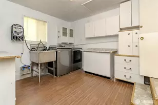 14523 Pioneer Wy E, Puyallup, WA 98372 - Photo 15