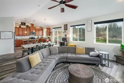 17218 84th Avenue NE, Arlington, WA 98223 - Photo 5