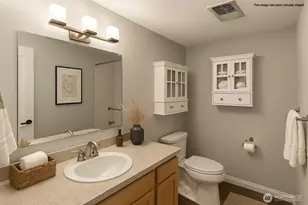 10819 NE 37th Pl, Bellevue, WA 98004 - Photo 11