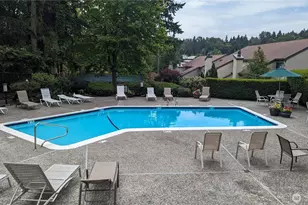 10819 NE 37th Pl, Bellevue, WA 98004 - Photo 15