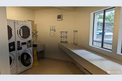 10819 NE 37th Place #107, Bellevue, WA 98004 - Photo 19