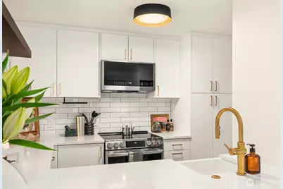 1965 12th Avenue W #101, Seattle, WA 98119 - Photo 7