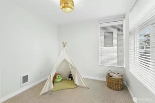 1142 NW 59th St, Seattle, WA 98107 - Photo 17