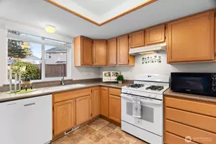 6246 Wade Ct SE, Lacey, WA 98513 - Photo 11