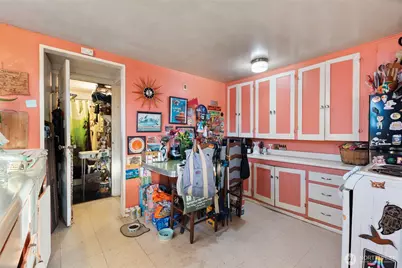 721 N 88th Street, Seattle, WA 98103 - Photo 15