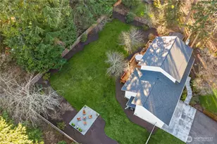 23039 SE 37th St, Sammamish, WA 98075 - Photo 13