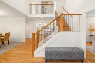 23039 SE 37th St, Sammamish, WA 98075 - Photo 3