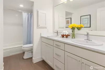 23039 SE 37th Street, Sammamish, WA 98075 - Photo 29