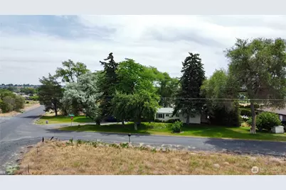 4477 Wenatchee Drive NE, Moses Lake, WA 98837 - Photo 13