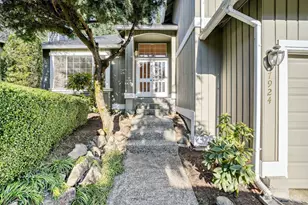 7924 129th Pl SE, Newcastle, WA 98056 - Photo 3