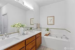 1900 Alaskan Wy, Seattle, WA 98121 - Photo 23