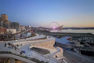 1900 Alaskan Wy, Seattle, WA 98121 - Photo 37