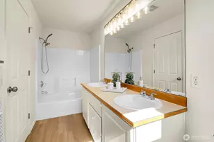 24241 SE 10th Pl, Sammamish, WA 98075 - Photo 21