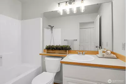 24241 SE 10th Place, Sammamish, WA 98075 - Photo 31