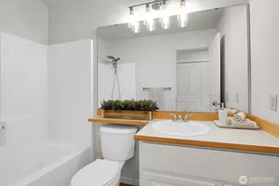 24241 SE 10th Pl, Sammamish, WA 98075 - Photo 31