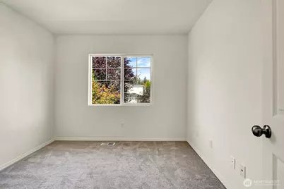 24241 SE 10th Place, Sammamish, WA 98075 - Photo 23