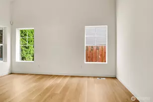 24241 SE 10th Pl, Sammamish, WA 98075 - Photo 25