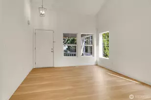 24241 SE 10th Pl, Sammamish, WA 98075 - Photo 5