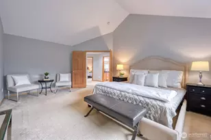 4660 244th Pl SE, Sammamish, WA 98029 - Photo 17