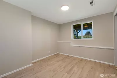 25011 S 20th Avenue SW, Des Moines, WA 98198 - Photo 27