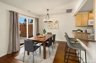 9253 Fremont Ave N, Seattle, WA 98103 - Photo 7