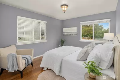 9253 Fremont Avenue N, Seattle, WA 98103 - Photo 19