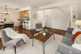 9253 Fremont Ave N, Seattle, WA 98103 - Photo 13