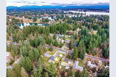 3614 West Tapps Drive E, Lake Tapps, WA 98391 - Photo 5