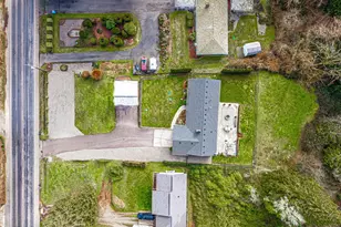 3614 W Tapps Dr E, Lake Tapps, WA 98391 - Photo 33