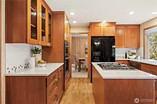 24229 NE 7th Pl, Sammamish, WA 98074 - Photo 9