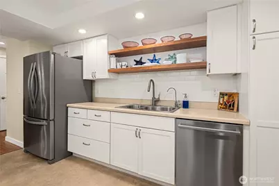 11905 93rd Avenue NE #A104, Kirkland, WA 98034 - Photo 11
