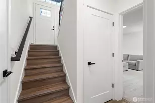 325 Melissa St, Camano Island, WA 98282 - Photo 17