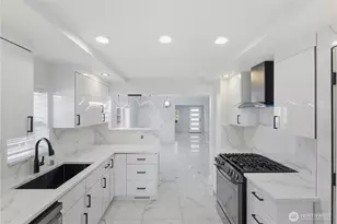 1322 Earnest S Brazill St, Tacoma, WA 98405 - Photo 5